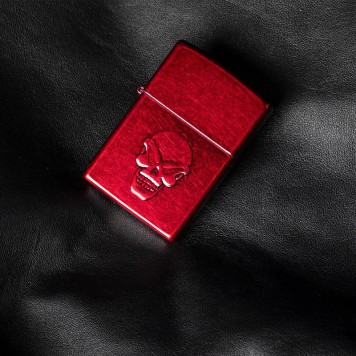 Зажигалка ZIPPO Doom с покрытием Candy Apple Red, латунь/сталь, красная, глянцевая, 38x13x57 мм-4